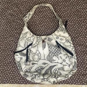 Brooklyn Industries Off White 3 Outer Zippers Hobo Shoulder Handbag